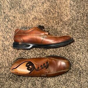 Brown leather lace up dress shoes